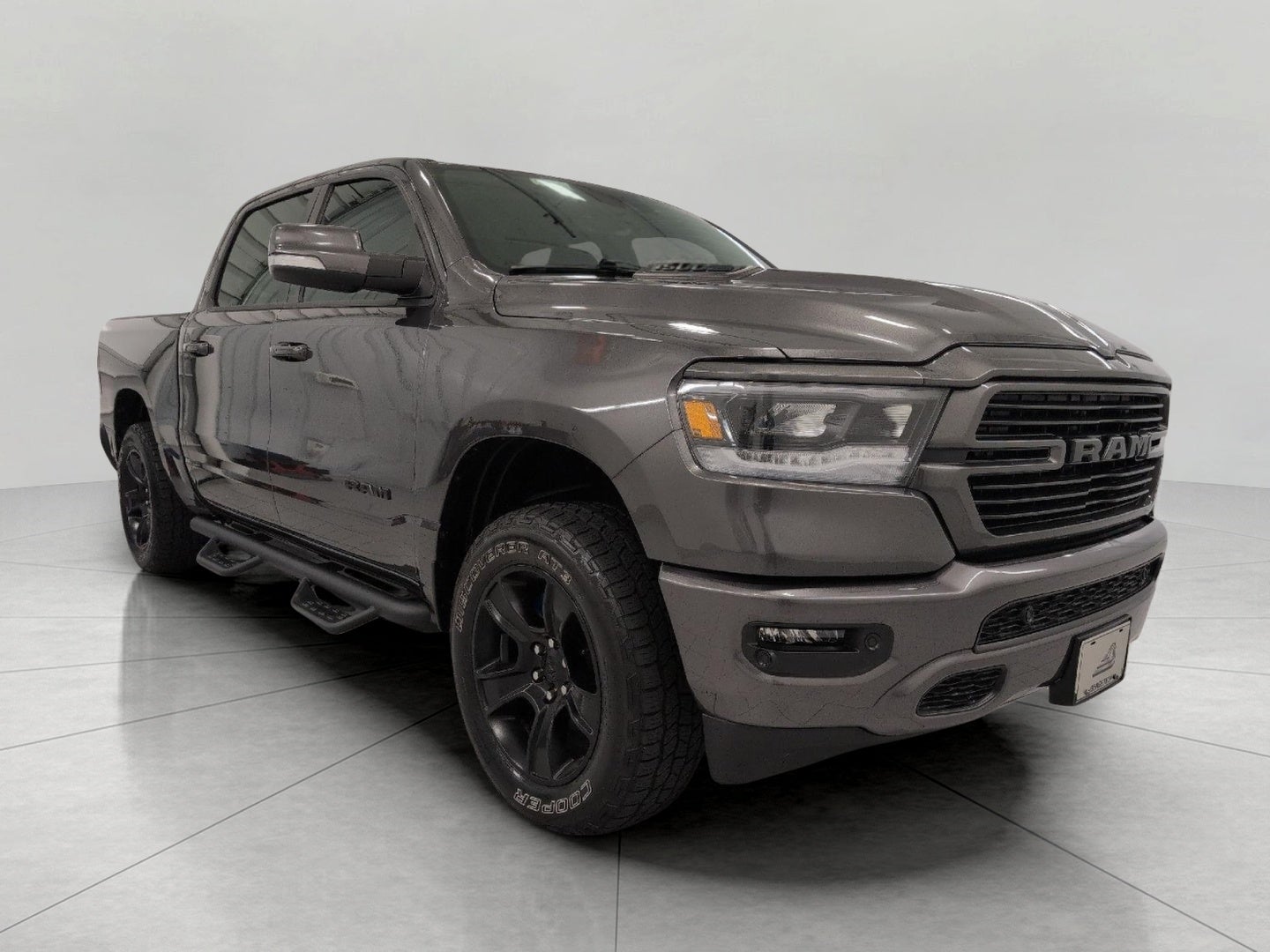 ram ram 1500 2022 1C6SRFVT0NN437681 image ram ram 1500 2022 1C6SRFVT0NN437681 image